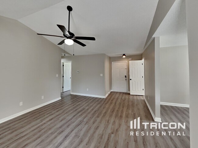 Foto del edificio - 1331 Sasswood Ln