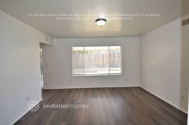 Foto del edificio - 7013 Salmon River Dr