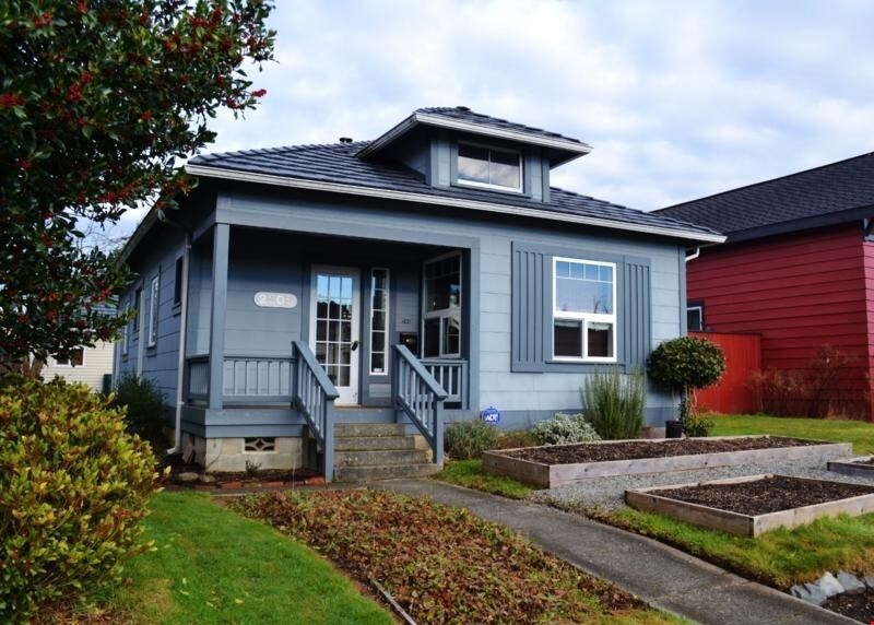 Single Family in North Everett House for Rent in Everett, WA