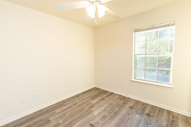2do dormitorio - 3001 Whisper Oaks Ln