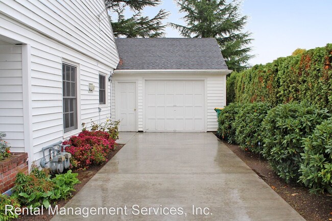 Building Photo - 2 br, 1 bath House - 5290 SW Scholls Ferry Rd