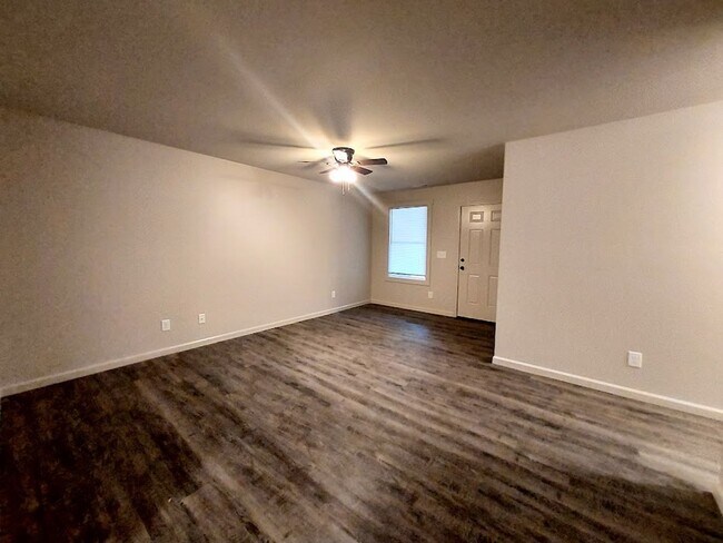 Building Photo - 130 Arthur Davis