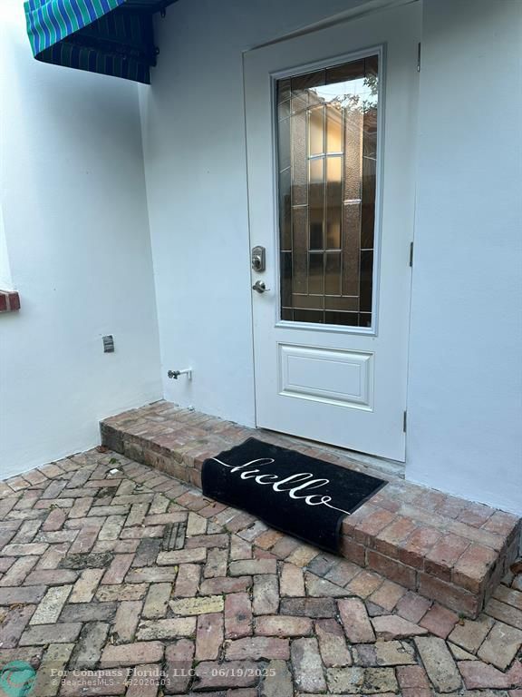 Foto del edificio - 7534 NE 6th Ct