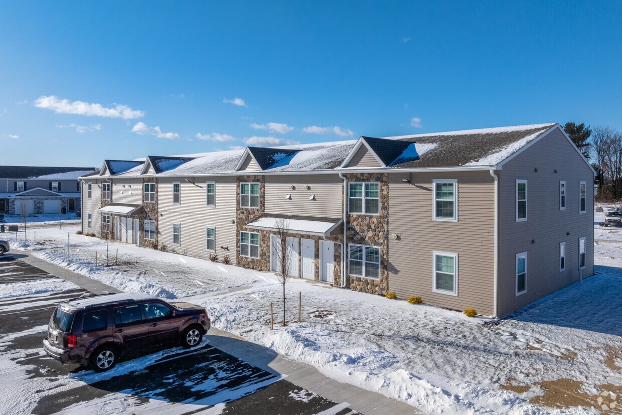 Primary Photo - Towns Edge Apartments