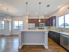 Building Photo - 2503 Garrow St