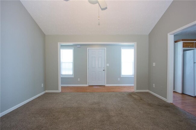 Foto del edificio - 350 Windermere Dr