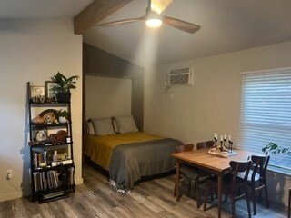 Foto del edificio - 1417 E 8th St