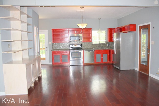 Building Photo - 1118 San Augustine Dr