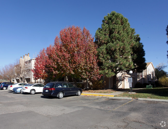 Building Photo - Sunnyside Condominiums