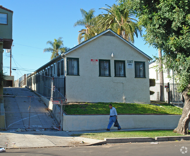 Building Photo - Columbia Apartments