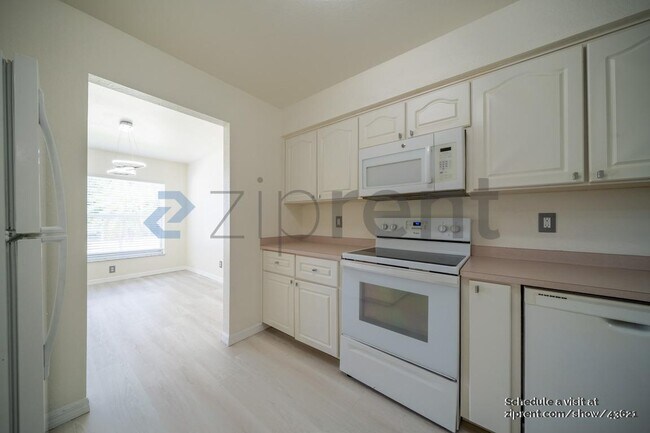 Foto del edificio - 840 SE 8th St