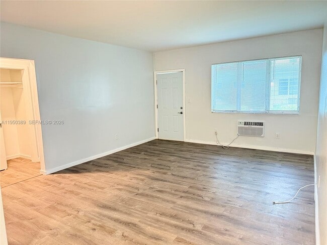 Building Photo - 145 S Shore Dr