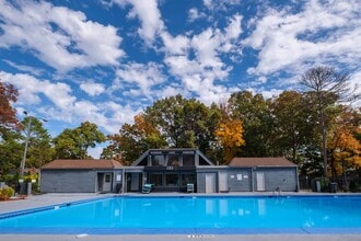 Building Photo - Golden Gate Townhomes |