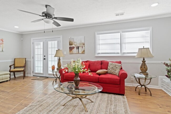 Foto del edificio - Bright, Spacious Stone Mountain Residence on Tahoe Circle