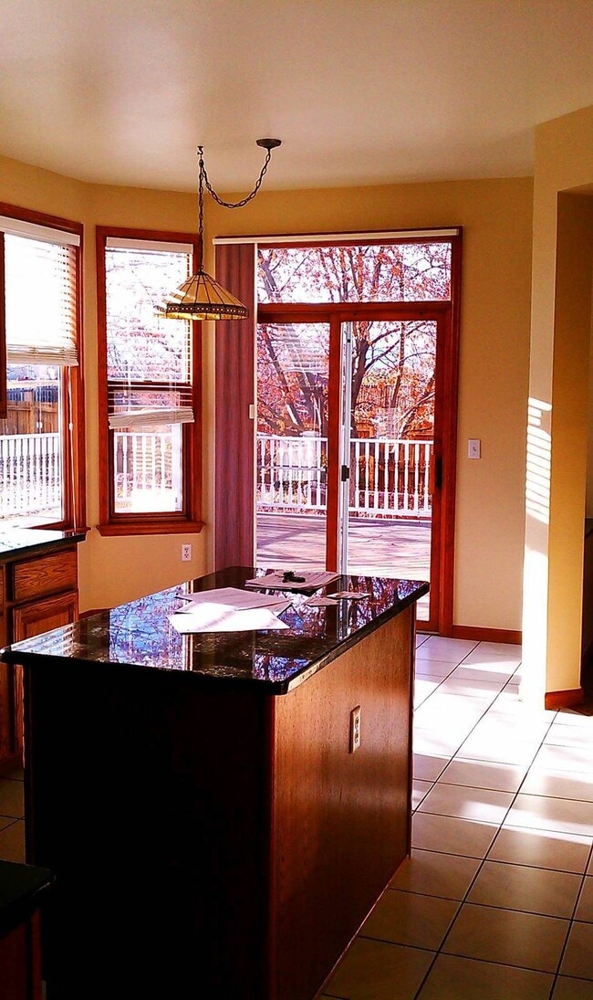 Foto del edificio - 4-Bedroom Ryland Home in Lafayette - (24CA)