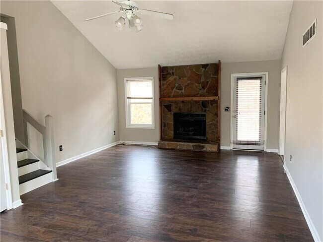 Building Photo - 2256 Ravenwood Trail