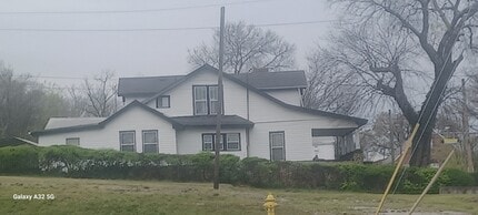 Building Photo - 1400 Dodson Ave