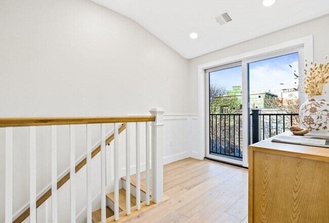 Foto del edificio - 300 Somerville Ave