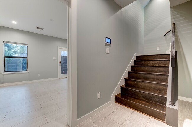 Foto del edificio - 1211 Thompson St