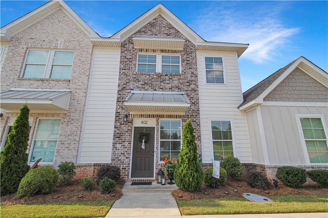 Eagle Ridge Townhome - Furnished Unit - Op... - Eagle Ridge Townhome - Furnished Unit - Op...