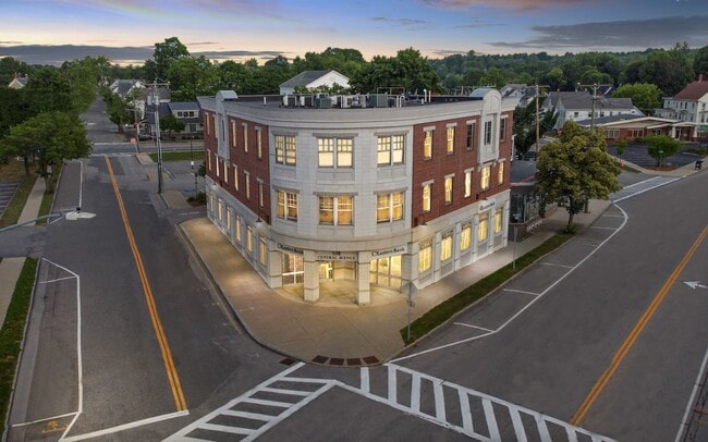Building Photo - 5 Points