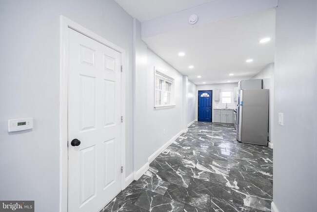 Foto del edificio - 2265 E Clearfield St