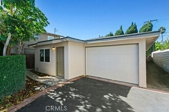 Building Photo - 26535 Via Sacramento