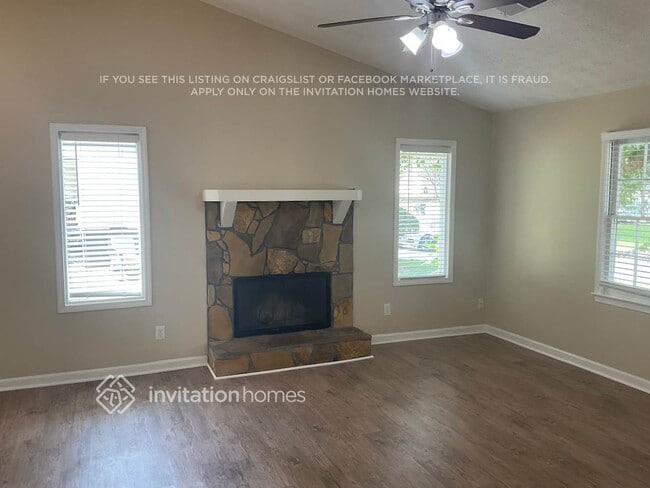 Foto del edificio - 5615 Princeton Oaks Dr