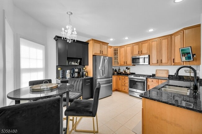 Building Photo - 22 Turnberry Ln