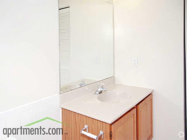Bathroom - Countryside Apartments