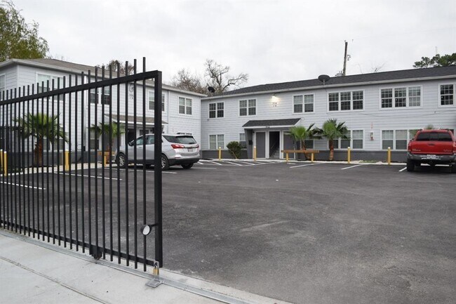 Building Photo - 3012 Truxillo St