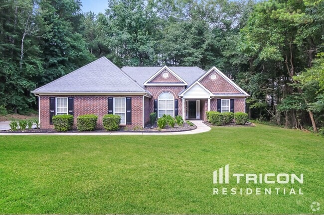 Building Photo - 1207 Maplewood Cir