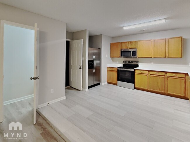 Building Photo - 6325 McIntyre Ridge Dr