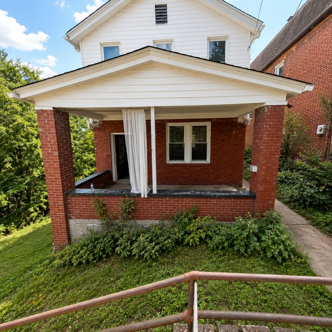 Building Photo - 1702 Ordinance Ave