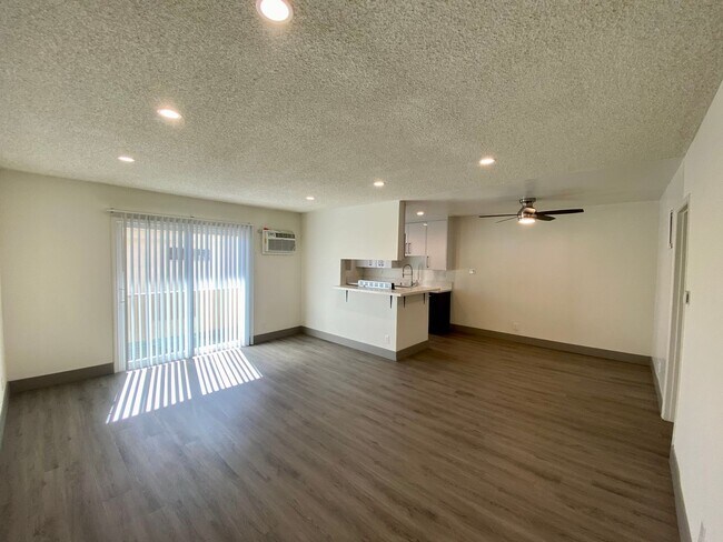 Foto del edificio - 3611 Mentone Ave