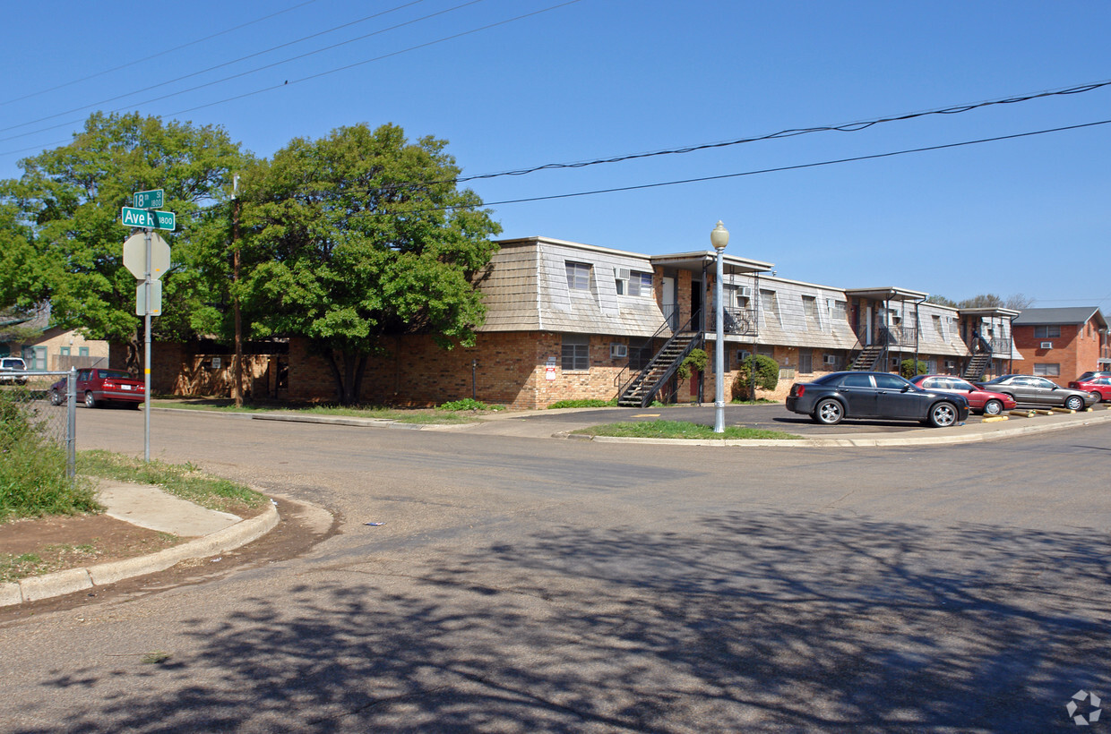Primary Photo - Melrose Park Apartments