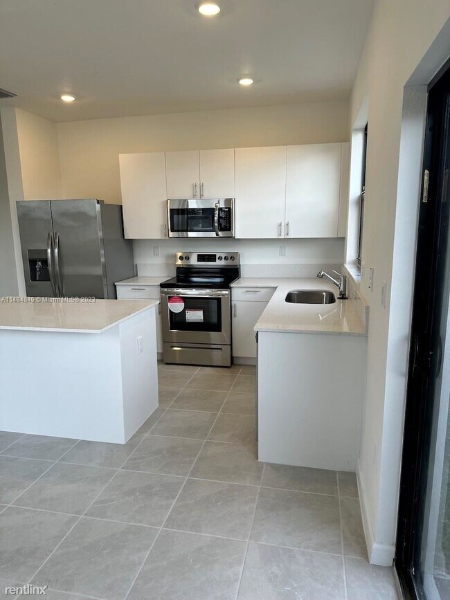 Foto del edificio - 3 br, 3 bath House - 11796 SW 245th Ter
