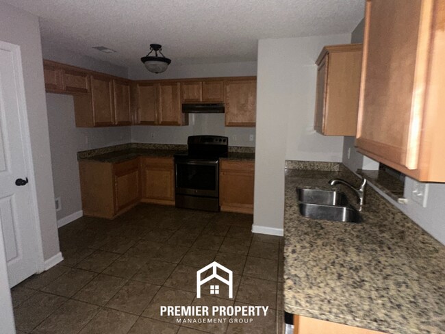 Building Photo - 9292 Acadia Pl