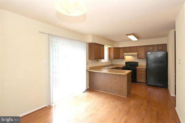 Building Photo - 11956 Sentinel Point Ct