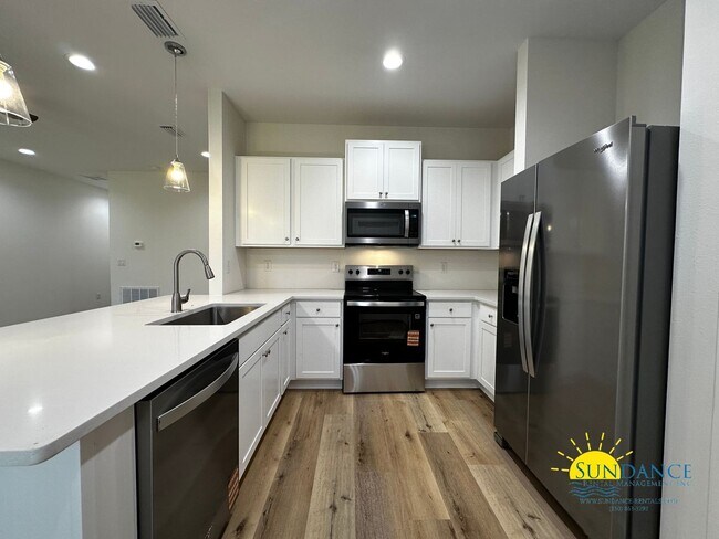 Building Photo - Lovely New Construction Unit in Fort Walto...