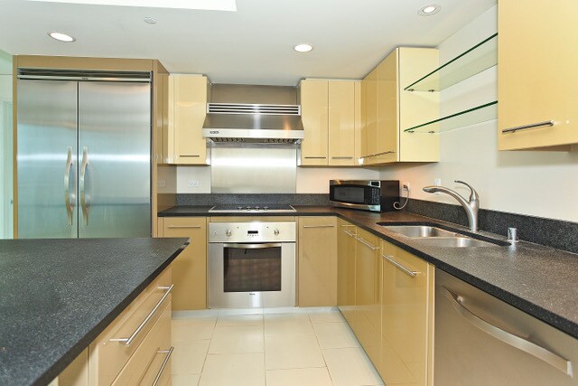 Foto del edificio - Downtown Luxury! Convenient Location!