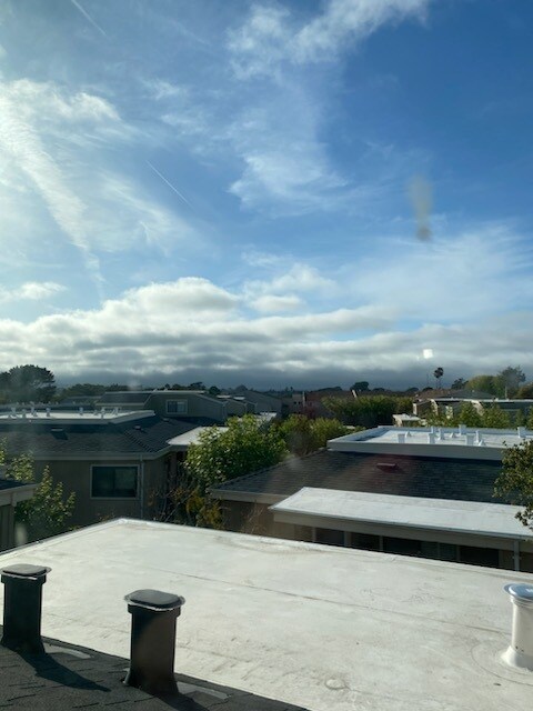 Building Photo - 820 Casanova Ave