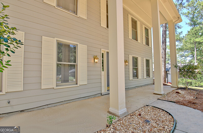 Building Photo - 216 Shadowood Ln