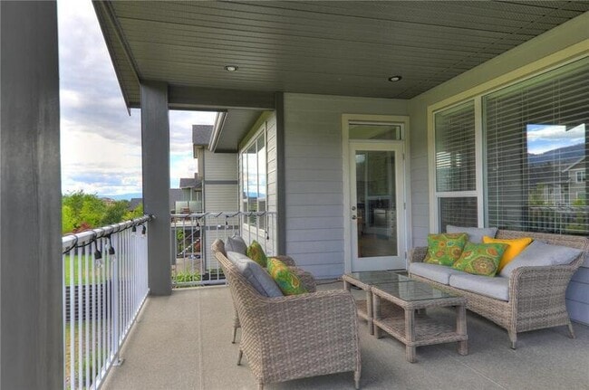 Building Photo - 515 Wren Pl