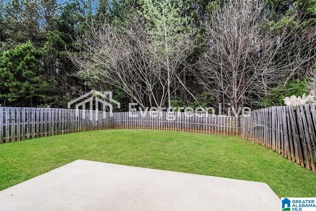 Foto del edificio - 438 Reed Way