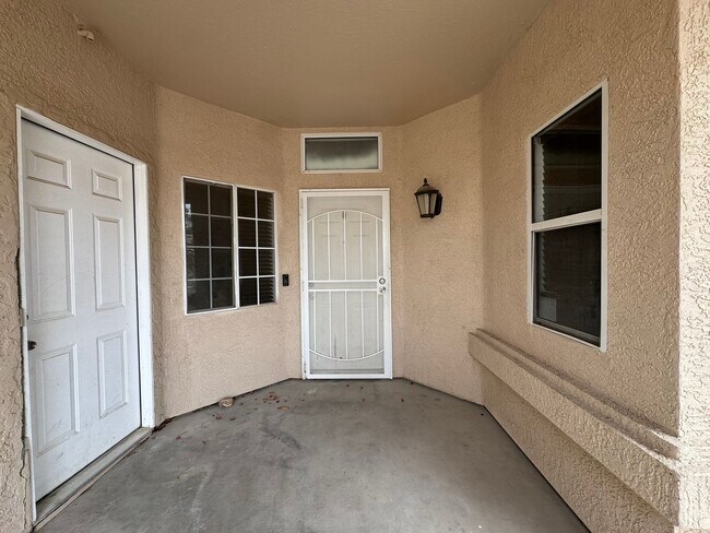 Foto del edificio - 3BR 2Ba Fairway Estates Luxe Home w/Boat Deep Garage and Fenced Yard