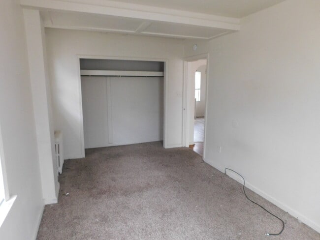 Foto del edificio - Clean and Move in Ready, Great Location