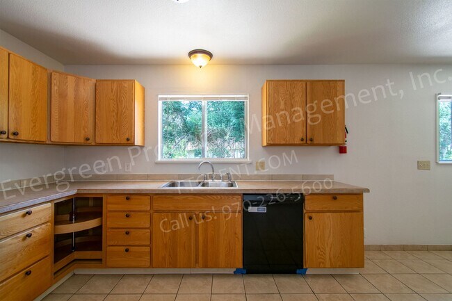 Foto del edificio - 1228 Southridge Dr