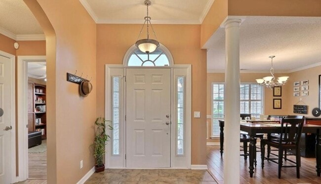 Building Photo - Beautiful Oasis