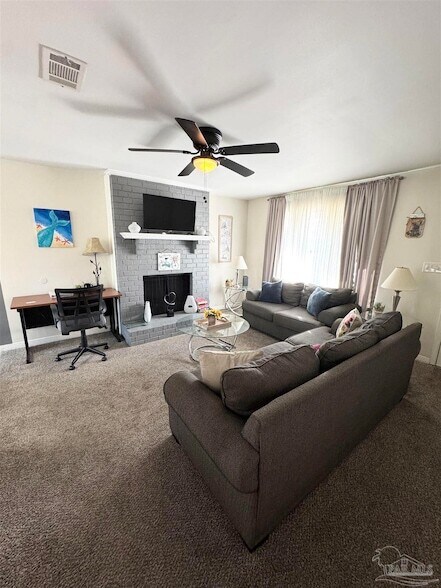 Foto del edificio - 854 Amberway Dr